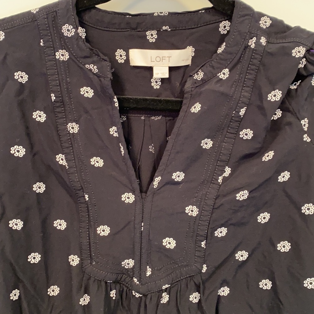 ✨Loft 3/4 Sleeve Blouse Sz M Petite ✨ - Picture 2 of 6